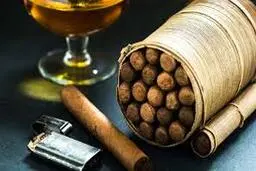 سیگار برگ لاکچری نخی چند؟