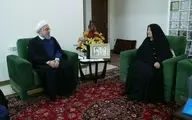 دکتر روحانی در دیدار خانواده معظم شهیدان ملاعباسی؛  مسیر حل مشکلات و بهبود زندگی مردم با جدیت پیگیری می شود