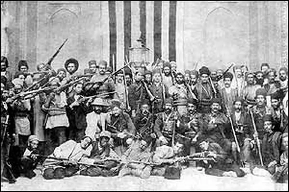 وارونه‌نمایی مشروطه ایرانی