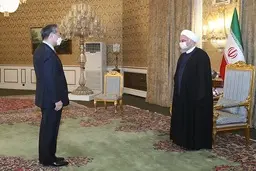 واکنش رسانه نزدیک به عربستان به سند همکاری ۲۵ ساله ایران و چین: زنگ‌های خطر در ریاض به صدا درآمده