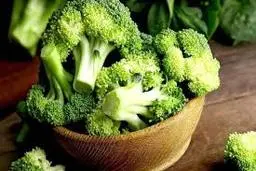 روش صحیح پاک‌سازی و کرم‌زدایی کلم بروکلی | در پنج دقیقه کرم های کلم رو نابود کن +ویدئو