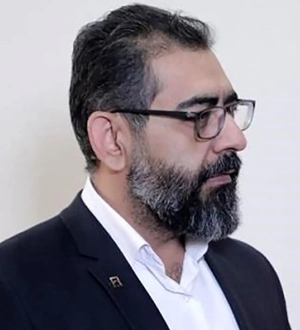 دیپورت رئیس بانک معروف به ایران | بالاخره دستگیر شد | اختلاسگر معروف به کشور استرداد شد | با خانواده فرار کرده بود