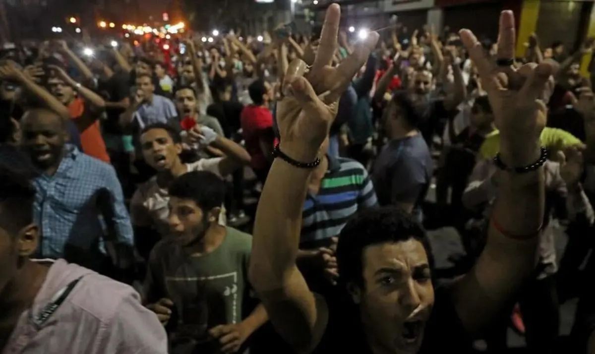 سقوط شاخص بورس قاهره به دنبال تظاهرات علیه السیسی