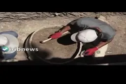 کشف خمره بزرگ اشکانیان و چاه سنگی ساسانیان در تپه اشرف اصفهان + ویدئو