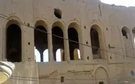  عمارت باشکوه قاجاری در بالای قلعه روستای بارونق کاشان ‌تخریب شد