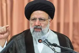 
رئیس قوه قضاییه | رئیسی: تخلف یک نفر را نباید به پای سیستم نوشت. 