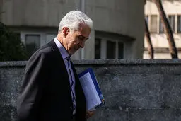 استعلامی برای مدارک تحصیلی کاندیداها از وزارت علوم نمی شود