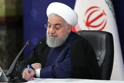 روحانی: دانش‌آموزان نباید بخاطر شیوع کرونا خسارت علمی ببینند 