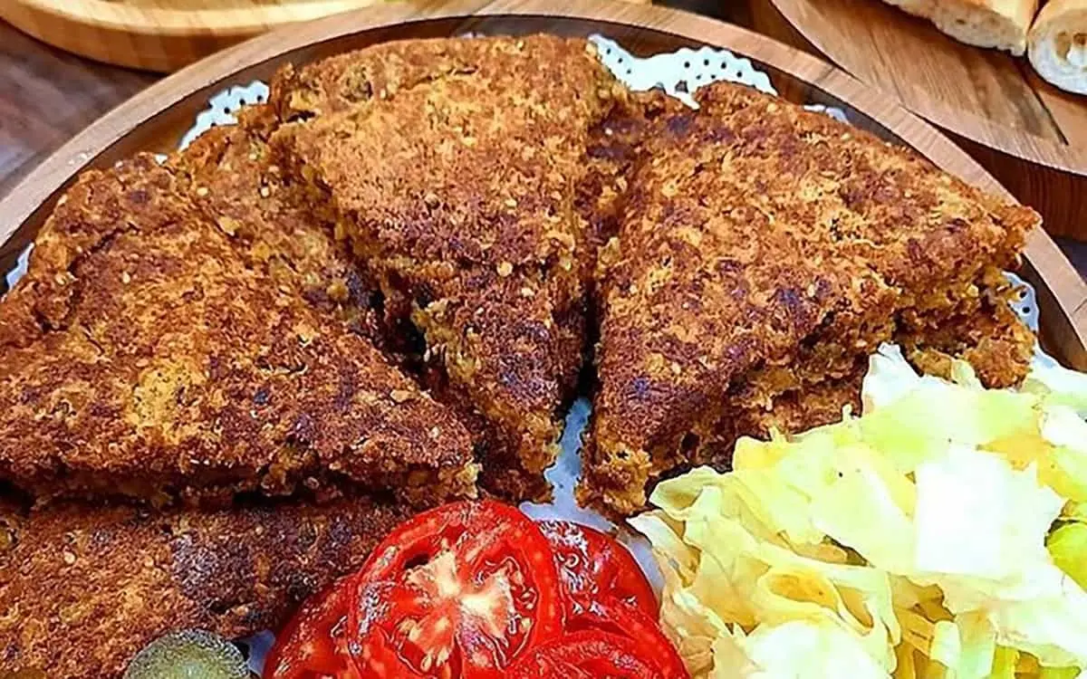 ناهار کوکو سیب زمینی و عدس درست کن، خیلی خوشمزه میشه | طرز تهیه کوکو سیب زمینی و عدس به روش سنتی 
