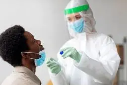 علائم ابتلا به اومیکرون کمتر از علائم موج های قبلی است
