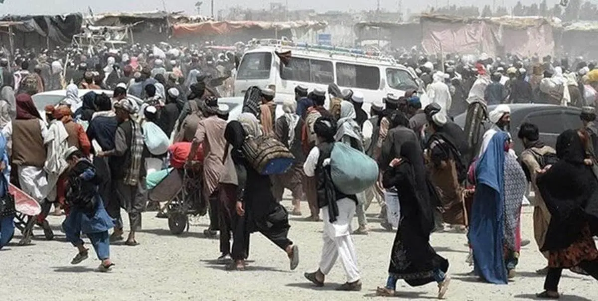 افغانستانی ها راهی کشور خود میشوند |  روزانه هزاران‌ مهاجر افغانستانی از ایران به کشور برمی‌گردند