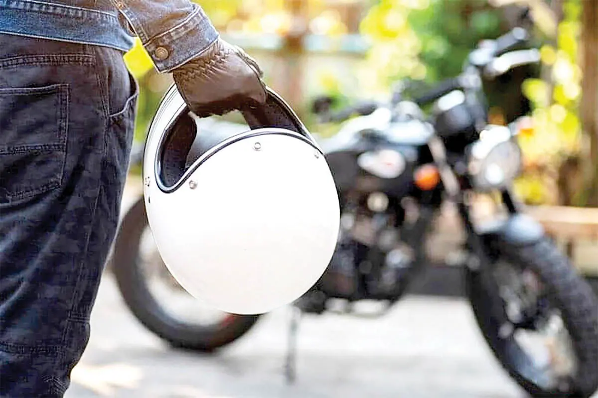 هشدار جدی پلیس راهور درباره ایمنی موتورسواران | ۱۵۰۰ جریمه به دلیل نداشتن کلاه ایمنی از ابتدای سال +ویدئو