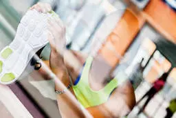 رابطه تناسب اندام و عزت نفس؛ چگونه ورزش باعث سلامت روان می‌شود