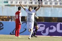 گل اول پرسپولیس به آلومینیوم توسط پاکدل+ویدئو