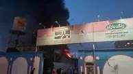 آتش سوزی گسترده در کارخانه رنگ بارک قم 