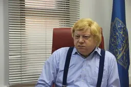 هنرِ قرار در بی‌قراری: بازخوانی هویت ایرانی در گفتگویی با سید محمد بهشتی