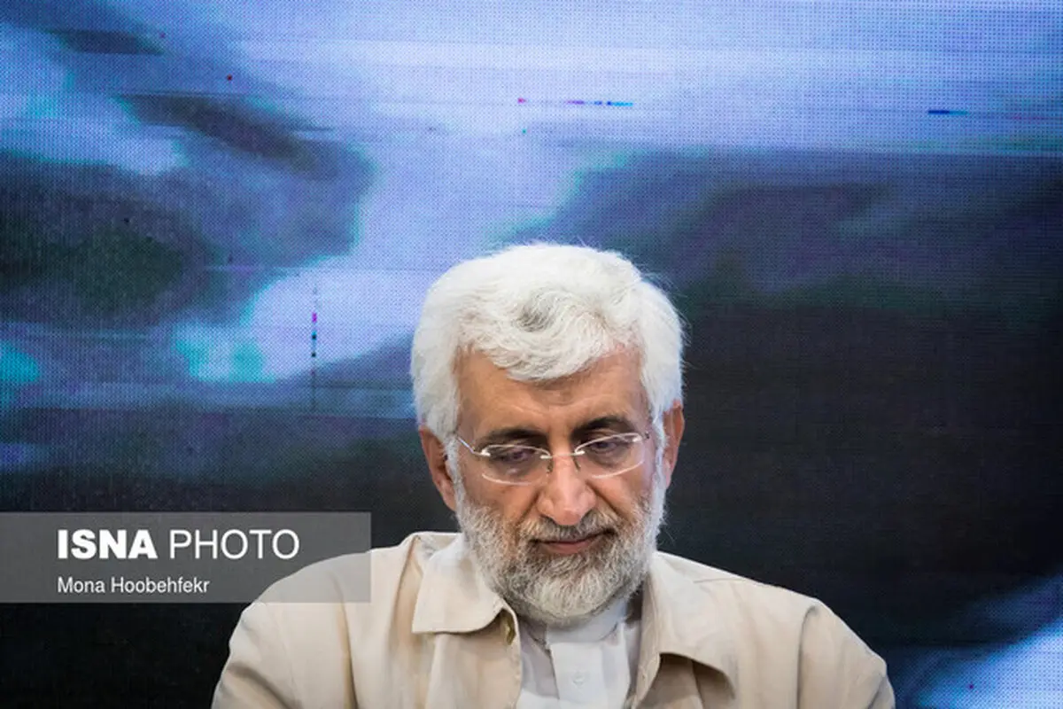 
جلیلی: با سر دادن شعار انتخاب چند وزیر زن، مشکلات زنان حل نمی شود
