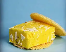 بهترین بستنی حصیری سنتی عمرت میشه | طرز تهیه بستنی سنتی خوشمزه تو خونه برای تابستون +ویدئو