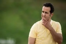 مصطفوی | خواهان انصراف علی کریمی از انتخابات شد