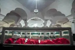 پیکر آیت الله مصباح یزدی در مصلی قدس قم+عکس