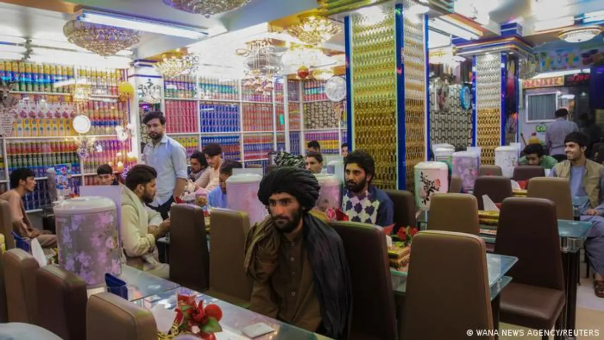 محدودیت جدید برای زنان افغان در رستوران
