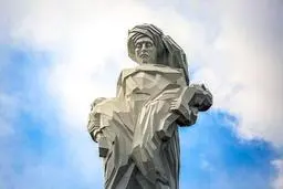 بزرگترین مجسمه ایران کجاست؟