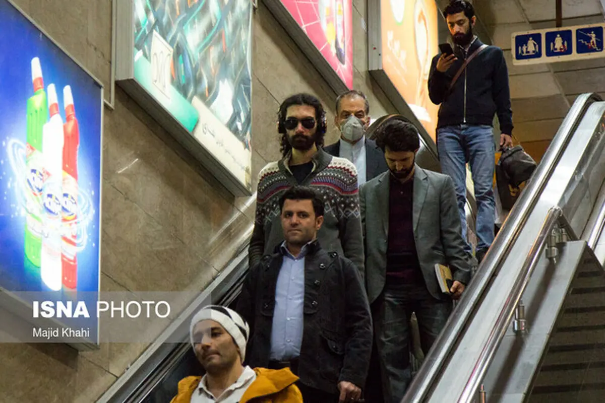 متأسفانه جوانان و کودکان کمتر از ماسک استفاده می‌کنند.