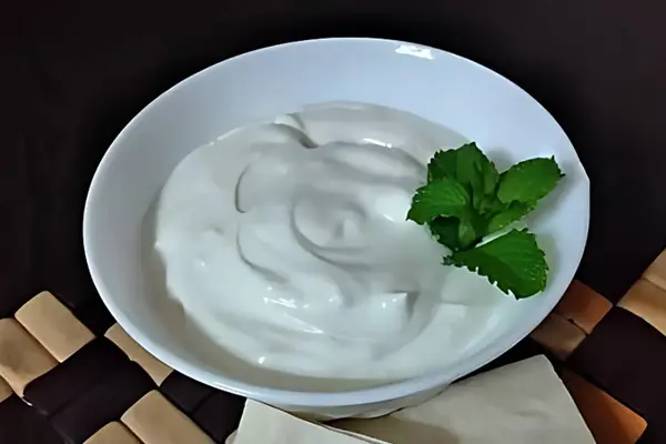 خودت توی خونه ماست چکیده درست کن، عالی میشه | طرز تهیه ماست سفت و چکیده فوق العاده خوشمزه در منزل + نکات طلایی