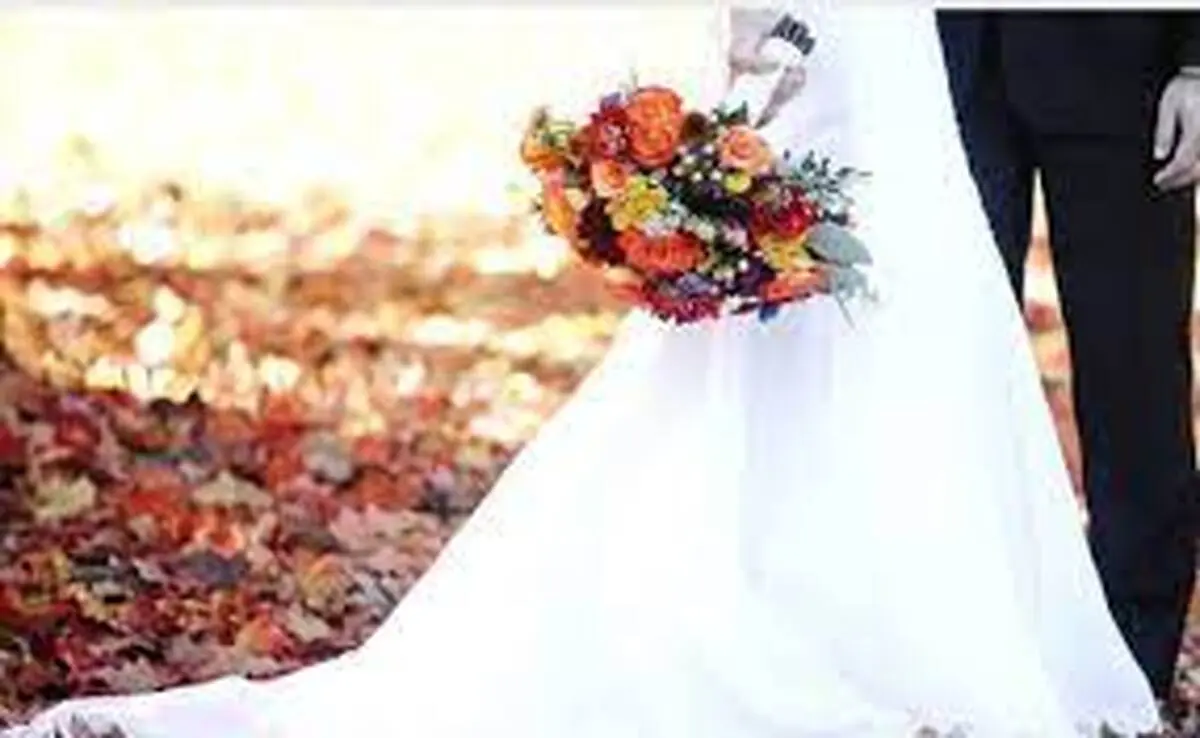 چرا روی سر عروس و داماد برنج می‌ریزند؟ 