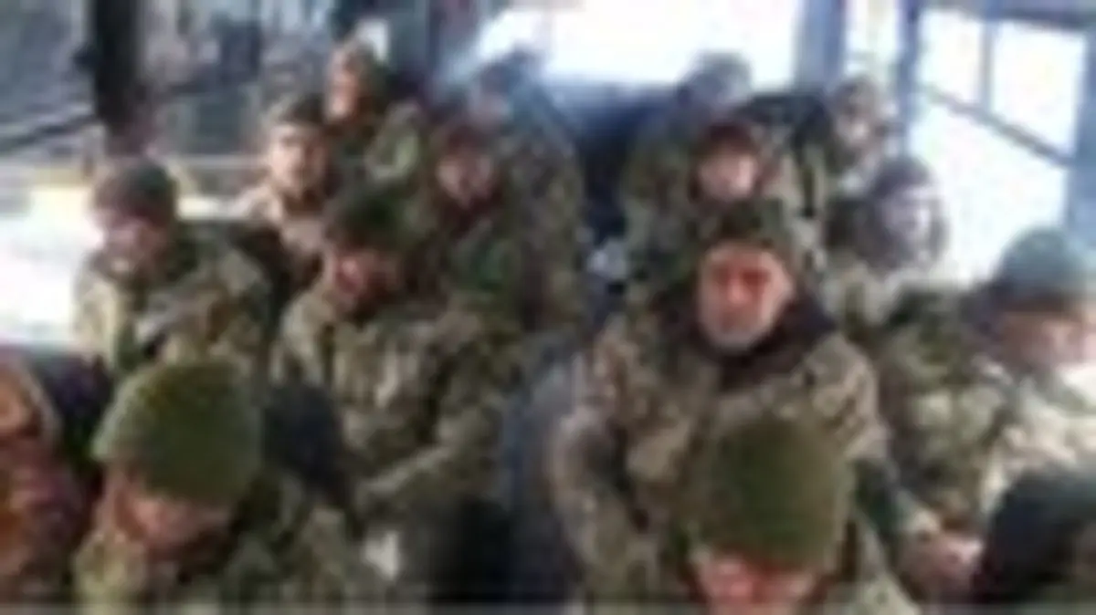  رفتار انسانی اوکراینی‌ها با سرباز اسیر روسی+ فیلم