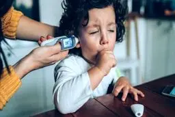 افزایش ابتلاء کودکان به کرونا | نگران کمبود تخت‌ هستیم