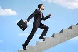 آرزو‌های بزرگ و فرار کردن از تمام محدودیت‌ها 