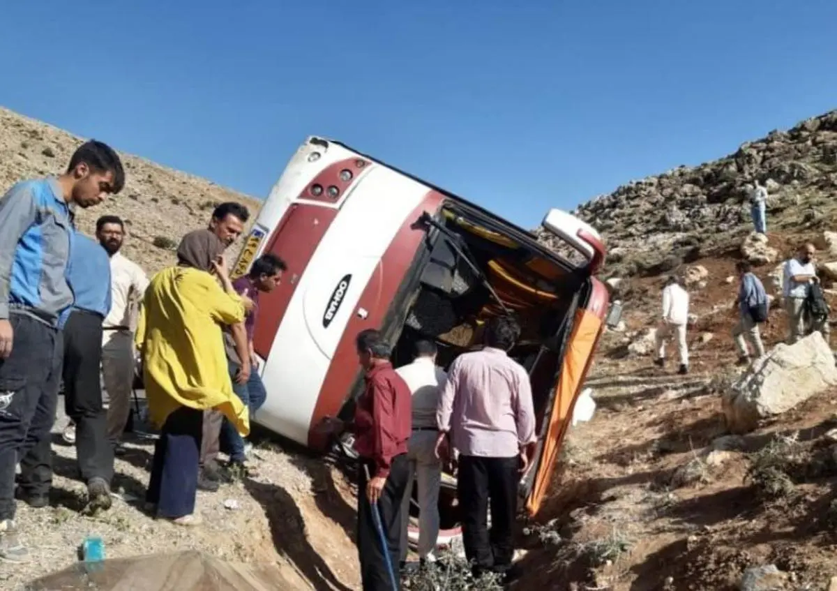 راننده تنها مقصر واژگونی اتوبوس خبرنگاران نیست