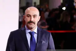 تنابنده چگونه جایزه ونیز را برد؟ | این سکانس نقی معمولی پربازدید شد! + ویدئو