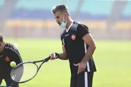 داوود فنایی: رقص عده‌ای ایرانی با پرچم اولسان!