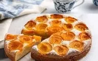 شیرینی نرم تابستانی با طعمی فراموش‌نشدنی | طرز تهیه کیک زردآلو با کرم پنیری خوشمزه +ویدئو