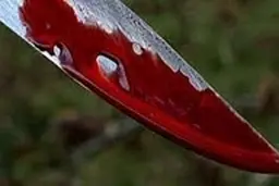 قدرت نمایی زن قمه کش در امین حضور تهران 