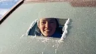 چگونه شیشه ماشین را یخ زدایی کنیم