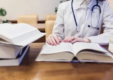 کارزار سراسری دانشجویان علوم پزشکی برای لغو آزمون‌های اسفند 