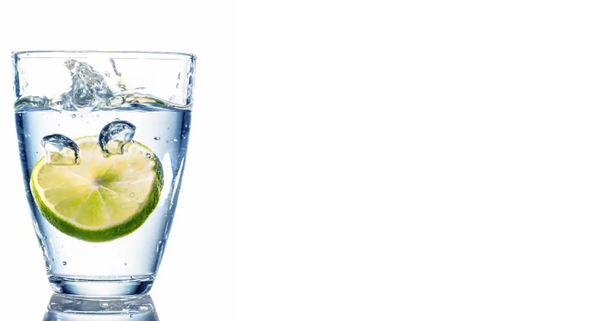ناشتا آب ولرم و لیموترش بنوشید، معجزه می کند| نوشیدن آب و لیمو به صورت ناشتا به 12 دلیل مهم 