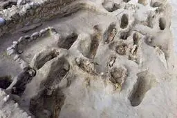 کشف اسکلت 76 کودک قربانی | قربانیان مراسم مذهبی تمدن چیموی!