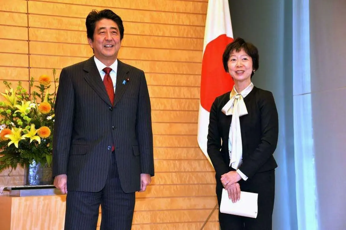 استعفای سخنگوی نخست وزیر ژاپن بدلیل شام گرانقیمت