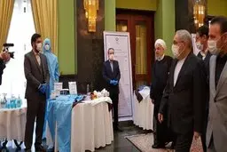 بازدید روحانی از یک نمایشگاه ضدکرونایی