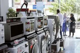 لوازم‌خانگی گران‌تر می‌شود؟ | بررسی تأثیر نرخ ارز بر قیمت کارخانه‌ها
