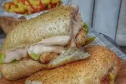 “ساندویچ مرغ و پنیر”، وعده ای لذت بخش و سبک