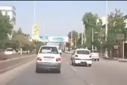 وقتی خدا میخواهد مویی از سر این کودک کم نشود + ویدئو