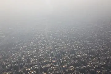 شاخص آلودگی هوای برخی مناطق تهران ۱۷۳ و ناسالم برای همه گروه‌های جامعه است