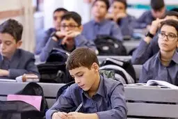 محتوا کتاب درسی پایه هفتم سوژه کاربران شد!