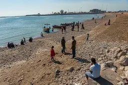  ساحل بندرعباس در نوروز کرونا زده! 