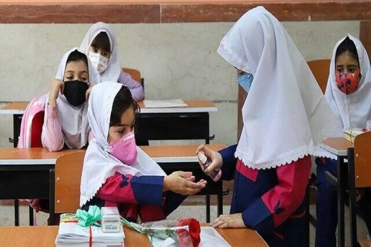 دانش آموزان با علائم سرماخوردگی مدرسه نروند | معاون وزیر بهداشت درمان و آموزش پزشکی تاکید کرد | مهمترین علائم آنفلوآنزا چیست
